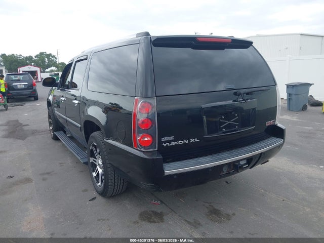 Продаж на аукціоні авто 2011 Gmc Yukon Xl 1500 Denali, vin: 1GKS2MEF1BR185315, номер лоту: 45301376