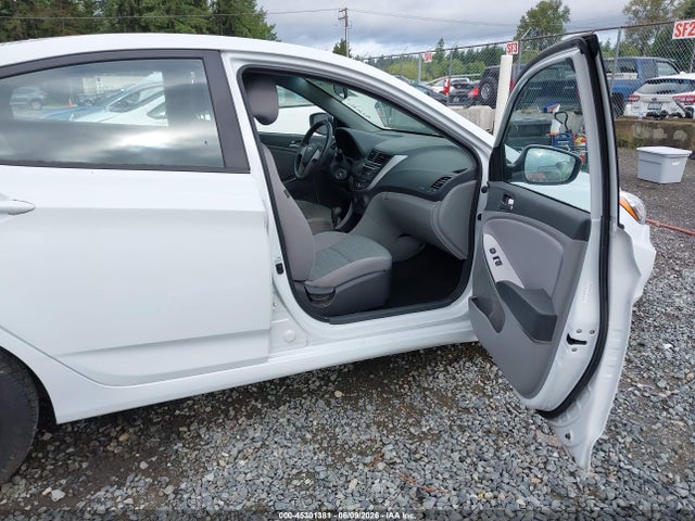Hyundai ACCENT SE 2017 KMHCT4AE4HU362452 Image 5