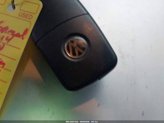 WVGAV3AX4EW109788 Volkswagen Tiguan R-line