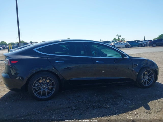 Tesla Model 3 Long Range/mid Range 2018 5YJ3E1EA6JF171635 Image 12