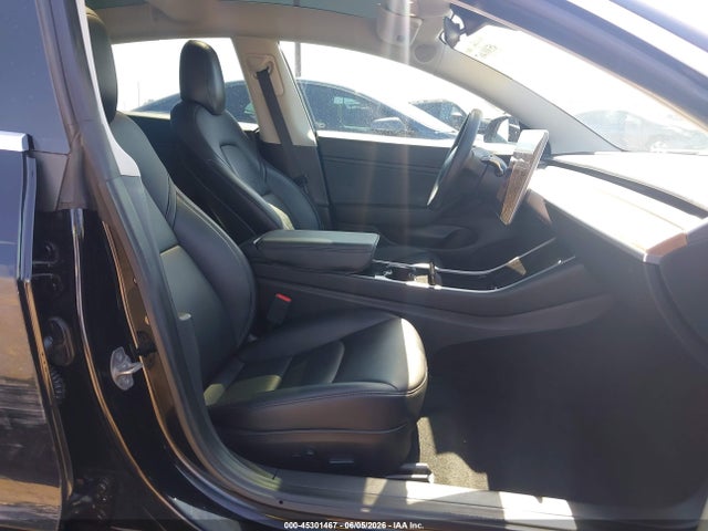 Tesla Model 3 Long Range/mid Range 2018 5YJ3E1EA6JF171635 Image 5