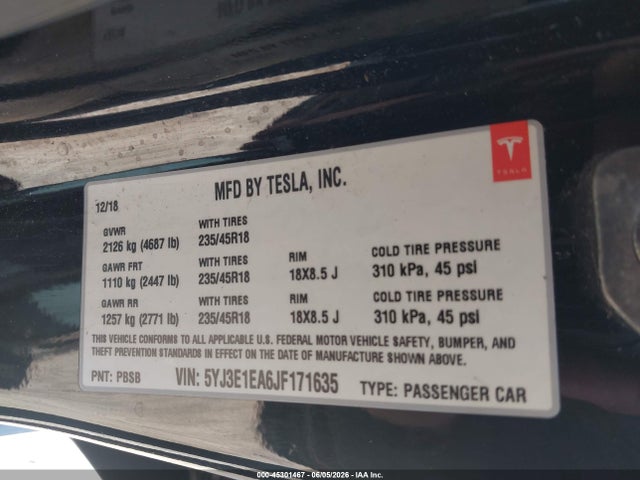 Tesla Model 3 Long Range/mid Range 2018 5YJ3E1EA6JF171635 Image 9