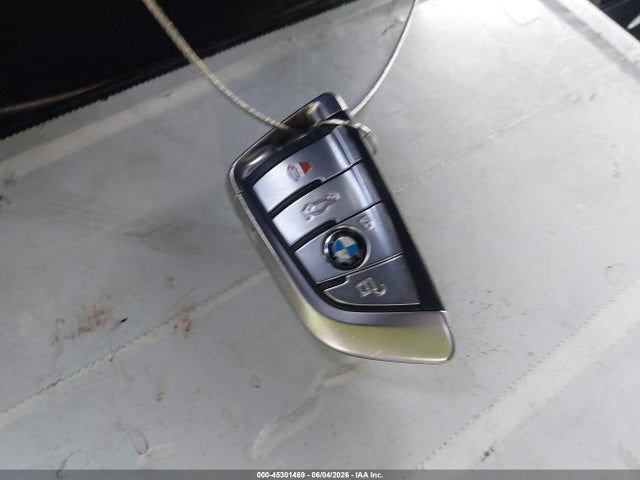 Продаж на аукціоні авто 2017 Bmw X5 Xdrive50i, vin: 5UXKR6C58H0J84512, номер лоту: 45301469