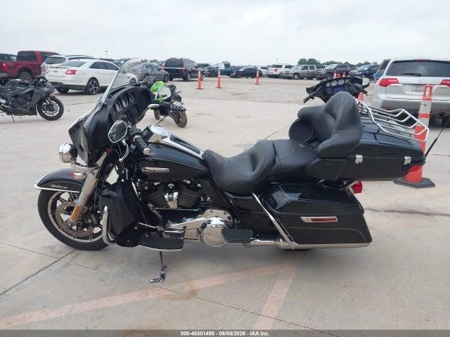 Harley-Davidson Flhtcu Ultra Classic Electra Gld 2017 1HD1FCC15HB636601 Image 13