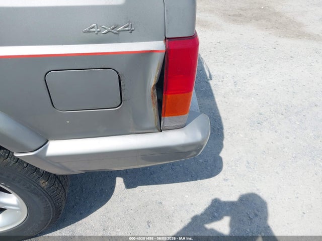 2001 Jeep Cherokee Sport მანქანა იყიდება აუქციონზე, vin: 1J4FF48S71L612177, აუქციონის ნომერი: 45301498