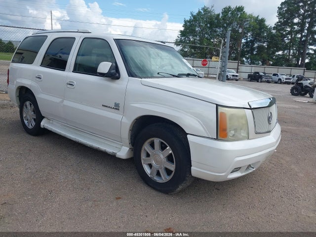 45301508 :رقم المزاد ، 1GYEC63T63R110468 vin ، 2003 Cadillac Escalade Standard مزاد بيع