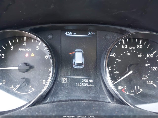 45301513 :رقم المزاد ، JN8AT2MT1HW134024 vin ، 2017 Nissan Rogue S مزاد بيع