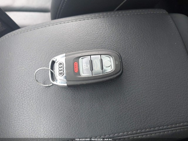 2014 Audi Q5 2.0t Premium მანქანა იყიდება აუქციონზე, vin: WA1LFAFP7EA113817, აუქციონის ნომერი: 45301540