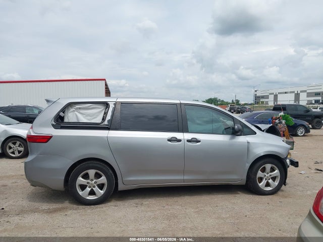 45301541 :رقم المزاد ، 5TDZK3DC6GS717470 vin ، 2016 Toyota Sienna L 7 Passenger مزاد بيع