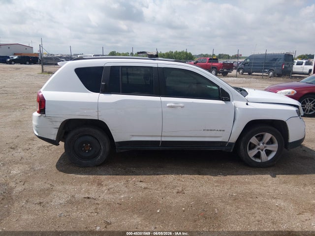 45301569 :رقم المزاد ، 1C4NJCBA0GD681435 vin ، 2016 Jeep Compass Sport مزاد بيع