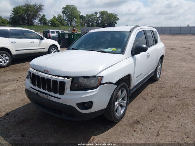 45301569 :رقم المزاد ، 1C4NJCBA0GD681435 vin ، 2016 Jeep Compass Sport مزاد بيع