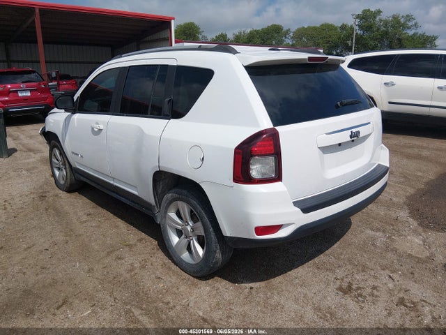 45301569 :رقم المزاد ، 1C4NJCBA0GD681435 vin ، 2016 Jeep Compass Sport مزاد بيع