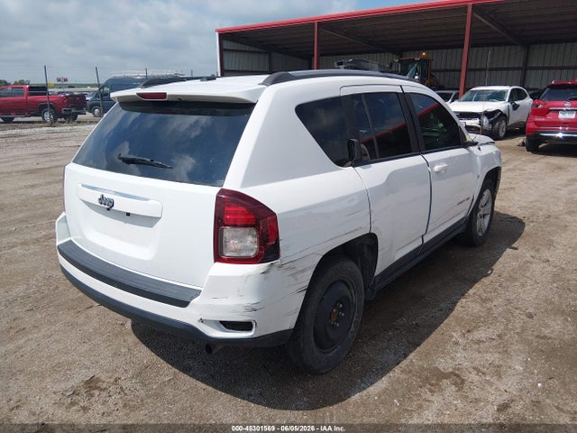 45301569 :رقم المزاد ، 1C4NJCBA0GD681435 vin ، 2016 Jeep Compass Sport مزاد بيع