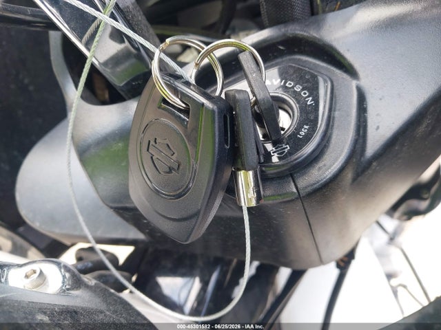 Harley-Davidson FLTRX 2024 1HD1KH719RB630420 Image 11
