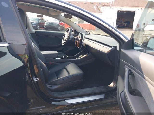Tesla Model 3 Long Range Dual Motor All-wheel Drive 2020 5YJ3E1EB2LF599777 Image 5