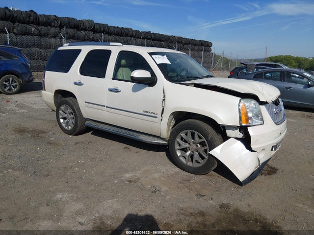 45301622 :رقم المزاد ، 1GKS2EEF5BR221058 vin ، 2011 Gmc Yukon Denali مزاد بيع