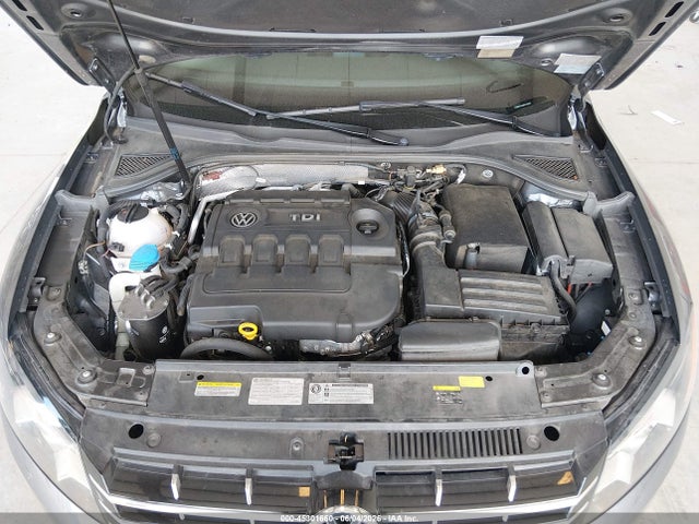 1VWBV7A33FC122240 Volkswagen Passat 2.0l Tdi Se