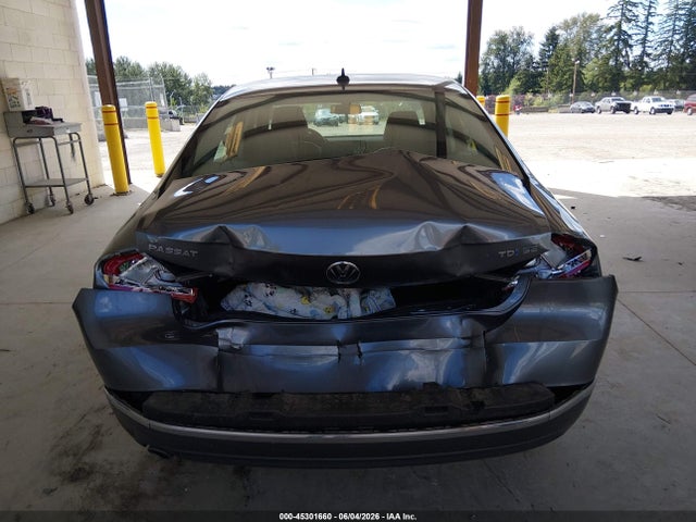 1VWBV7A33FC122240 Volkswagen Passat 2.0l Tdi Se