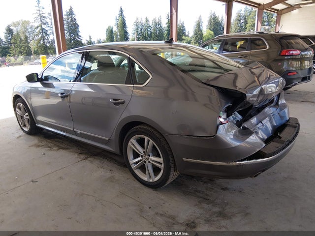 1VWBV7A33FC122240 Volkswagen Passat 2.0l Tdi Se