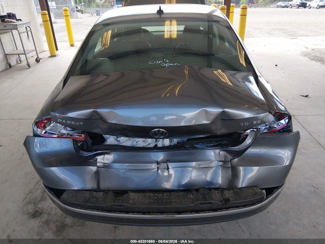 1VWBV7A33FC122240 Volkswagen Passat 2.0l Tdi Se