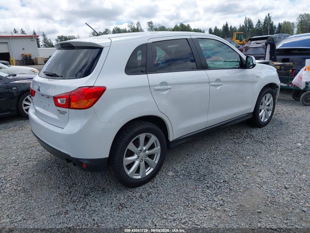 4A4AR3AU3FE015903 Mitsubishi Outlander Sport Es