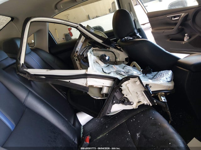 45301773 :رقم المزاد ، 1N4AL3AP1JC477261 vin ، 2018 Nissan Altima 2.5 Sr مزاد بيع