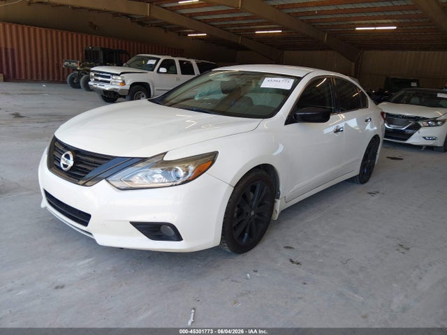 45301773 :رقم المزاد ، 1N4AL3AP1JC477261 vin ، 2018 Nissan Altima 2.5 Sr مزاد بيع