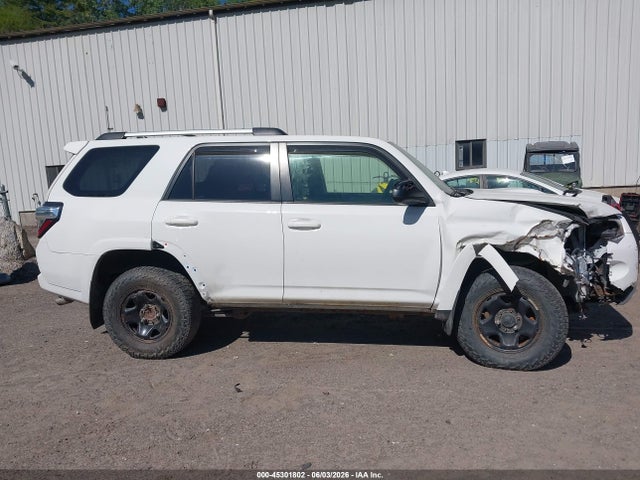 45301802 :رقم المزاد ، JTEBU5JRXG5399130 vin ، 2016 Toyota 4runner Trail مزاد بيع