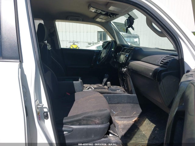 45301802 :رقم المزاد ، JTEBU5JRXG5399130 vin ، 2016 Toyota 4runner Trail مزاد بيع