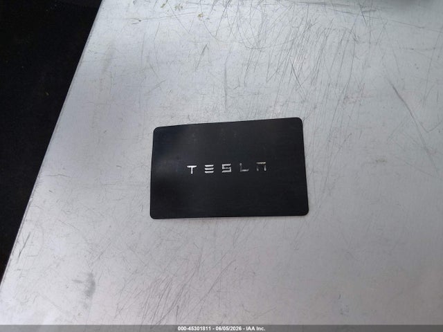 45301811 :رقم المزاد ، 5YJYGDEE6MF131662 vin ، 2021 Tesla Model Y Long Range Dual Motor All-wheel Drive مزاد بيع