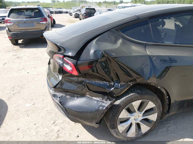 45301811 :رقم المزاد ، 5YJYGDEE6MF131662 vin ، 2021 Tesla Model Y Long Range Dual Motor All-wheel Drive مزاد بيع
