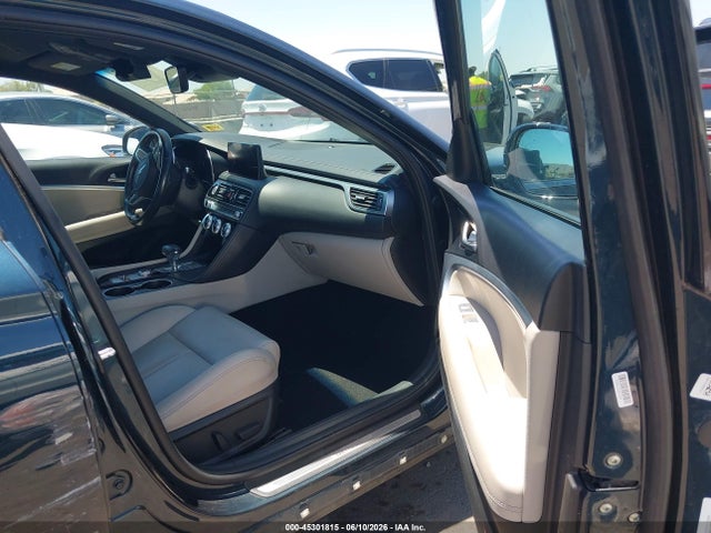 Продажа на аукционе авто 2022 Genesis G70 2.0t Rwd, vin: KMTG34TA0NU094691, номер лота: 45301815