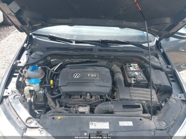 2014 Volkswagen Jetta 1.8t Se მანქანა იყიდება აუქციონზე, vin: 3VWD17AJ4EM376619, აუქციონის ნომერი: 45301842