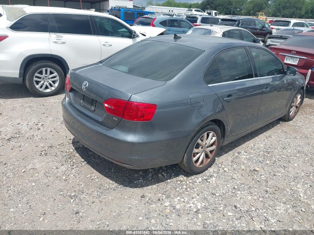 2014 Volkswagen Jetta 1.8t Se მანქანა იყიდება აუქციონზე, vin: 3VWD17AJ4EM376619, აუქციონის ნომერი: 45301842