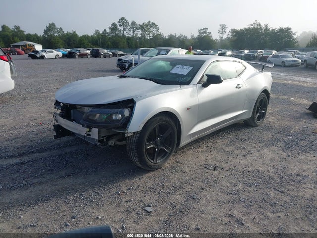 Chevrolet Camaro 1lt 2017 1G1FB1RS9H0110175 Image 2