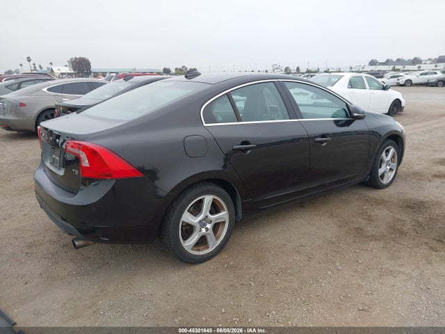 Aukcja sprzedaży 2013 Volvo S60 T5/t5 Platinum/t5 Premier/t5 Premier Plus, vin: YV1612FS0D2190690, numer aukcji: 45301845