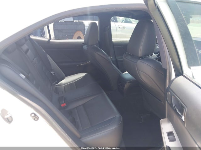 Lexus IS 350 2014 JTHBE1D27E5001439 Image 8