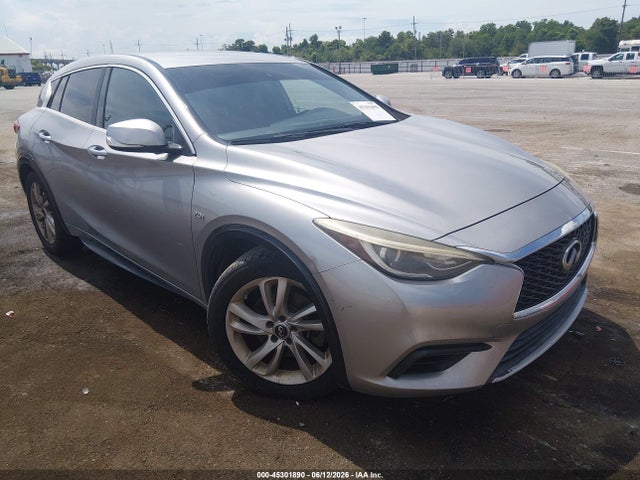 45301890 :رقم المزاد ، SJKCH5CP5HA033672 vin ، 2017 Infiniti Qx30 مزاد بيع