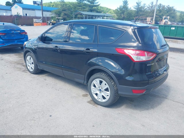 Продаж на аукціоні авто 2015 Ford Escape S, vin: 1FMCU0F75FUC22262, номер лоту: 45301903