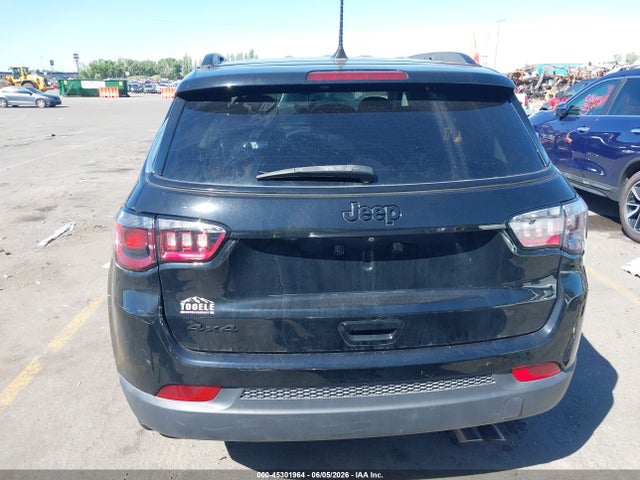 3C4NJDBB9LT256105 Jeep Compass Altitude 4x4