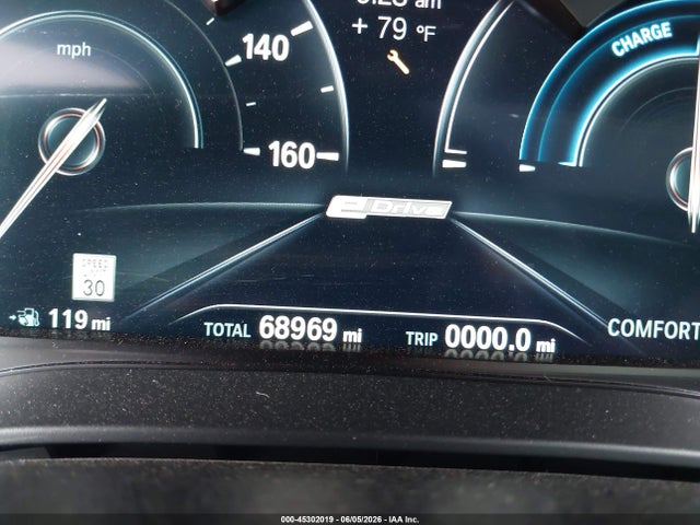 45302019 :رقم المزاد ، WBAJA9C5XKB389702 vin ، 2019 Bmw 530e Iperformance مزاد بيع