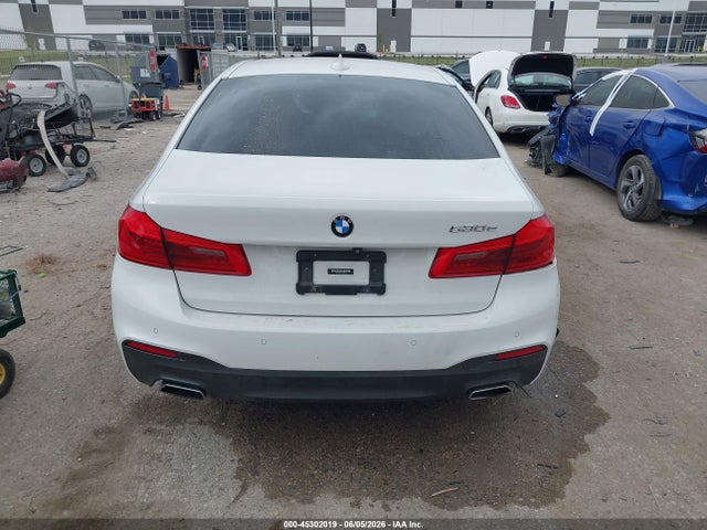 45302019 :رقم المزاد ، WBAJA9C5XKB389702 vin ، 2019 Bmw 530e Iperformance مزاد بيع