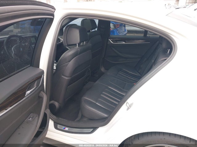 45302019 :رقم المزاد ، WBAJA9C5XKB389702 vin ، 2019 Bmw 530e Iperformance مزاد بيع