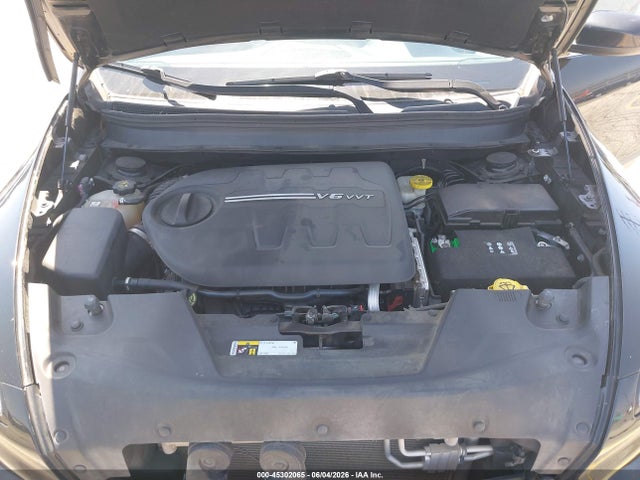 1C4PJLCX5JD595122 Jeep Cherokee Latitude Fwd