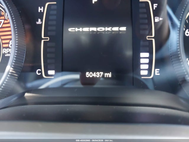 1C4PJLCX5JD595122 Jeep Cherokee Latitude Fwd