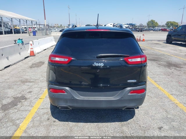 1C4PJLCX5JD595122 Jeep Cherokee Latitude Fwd
