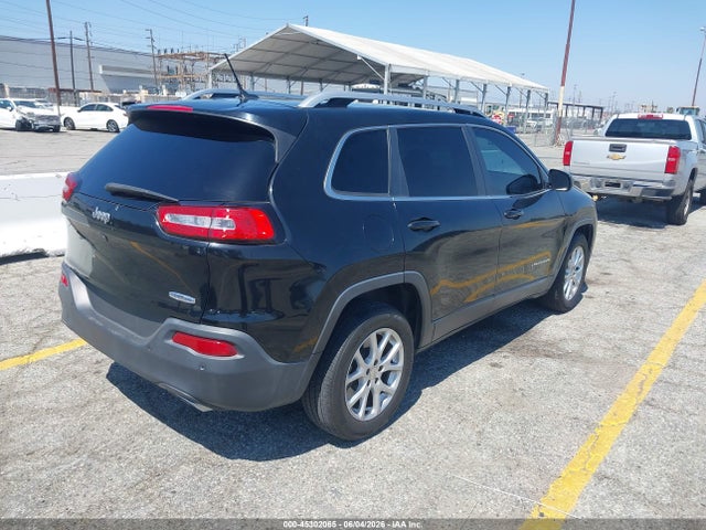 1C4PJLCX5JD595122 Jeep Cherokee Latitude Fwd