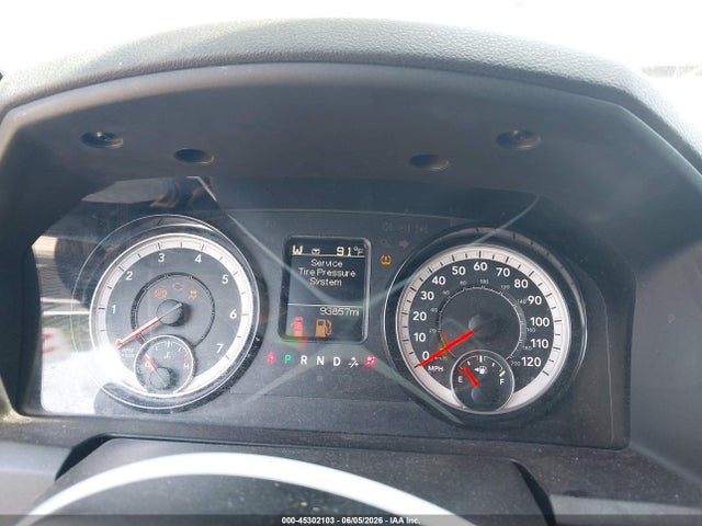 45302103 :رقم المزاد ، 1C6RR7GG0MS525988 vin ، 2021 Ram 1500 Classic Warlock  4x4 6'4 Box مزاد بيع