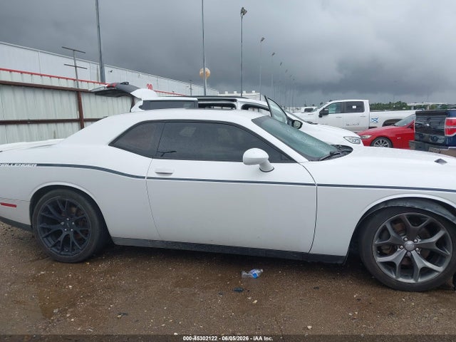 2015 Dodge Challenger Sxt Plus მანქანა იყიდება აუქციონზე, vin: 2C3CDZBG3FH706467, აუქციონის ნომერი: 45302122