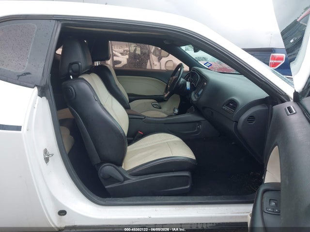 2015 Dodge Challenger Sxt Plus მანქანა იყიდება აუქციონზე, vin: 2C3CDZBG3FH706467, აუქციონის ნომერი: 45302122